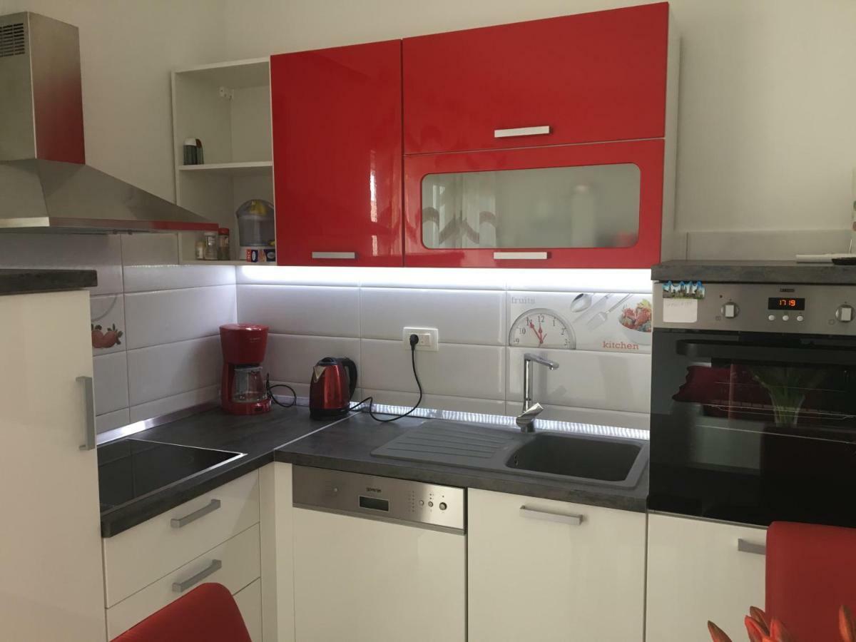 Apartment Vedran Kaštela Zewnętrze zdjęcie