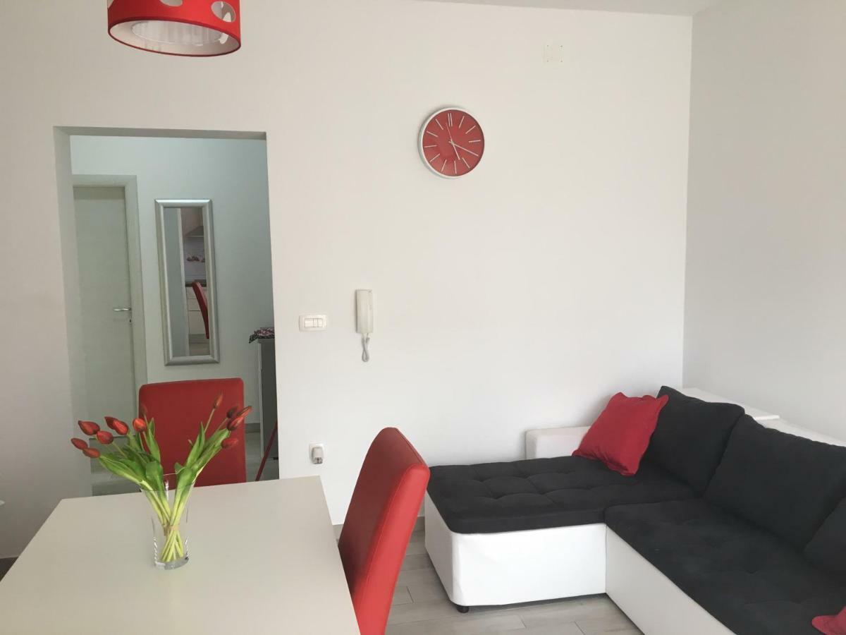 Apartment Vedran Kaštela Zewnętrze zdjęcie